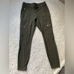 Athleta Cargo Leggings